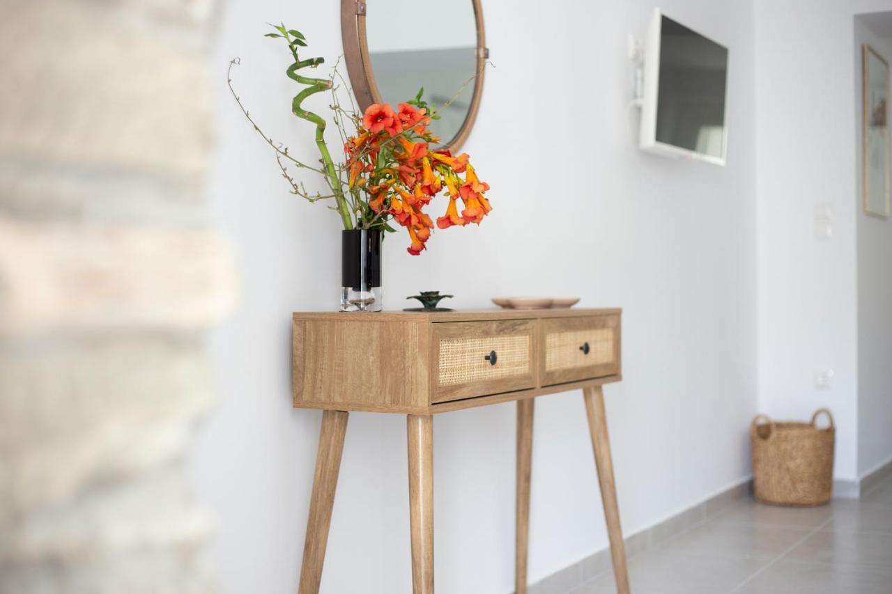 Korina'S Suites Andros Town Luaran gambar