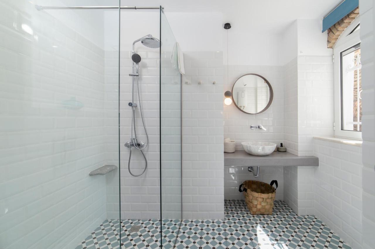 Korina'S Suites Andros Town Luaran gambar