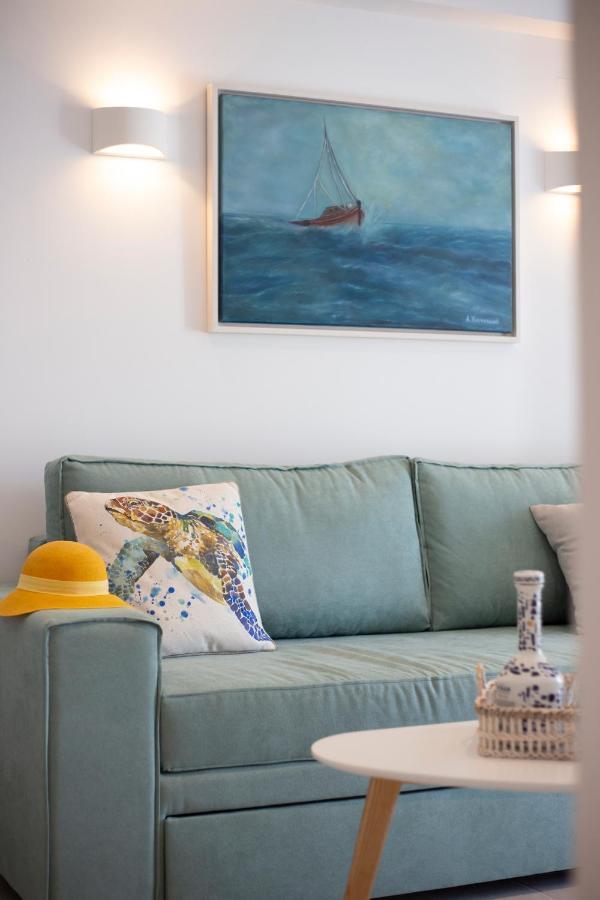 Korina'S Suites Andros Town Luaran gambar