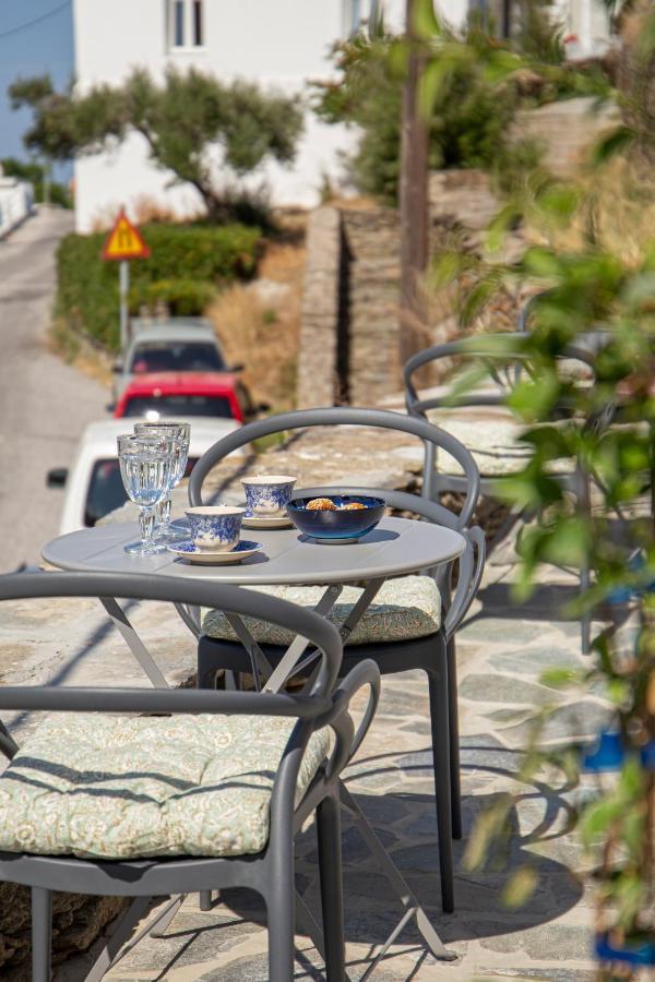 Korina'S Suites Andros Town Luaran gambar